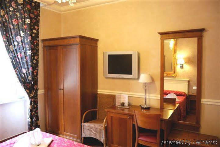 Hotel Caravaggio Roma Phòng bức ảnh